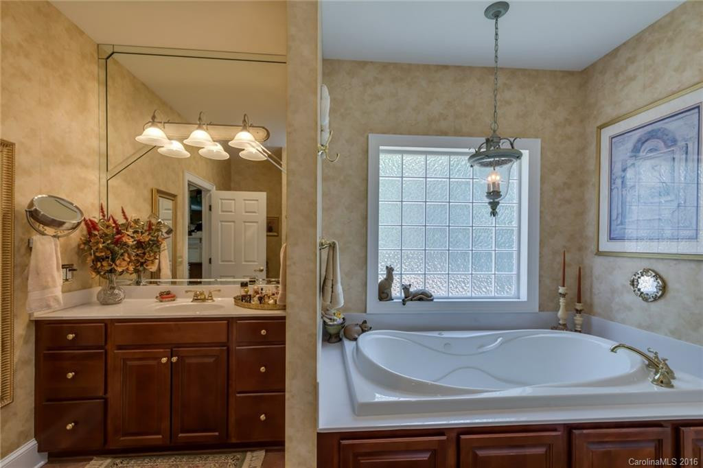 981 Pearidge Road - Photo 15