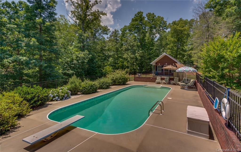 981 Pearidge Road - Photo 4