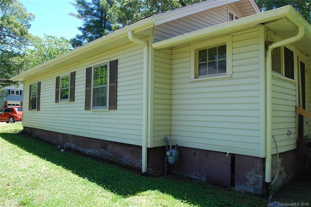 212 Rutledge Drive - Photo 2