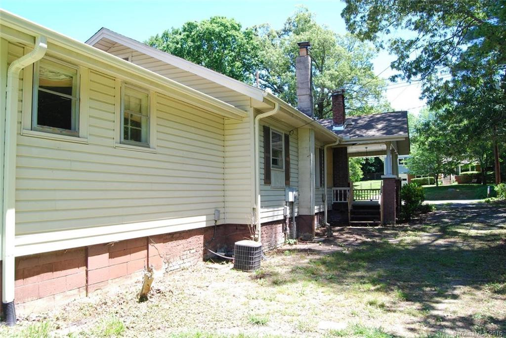 212 Rutledge Drive - Photo 4