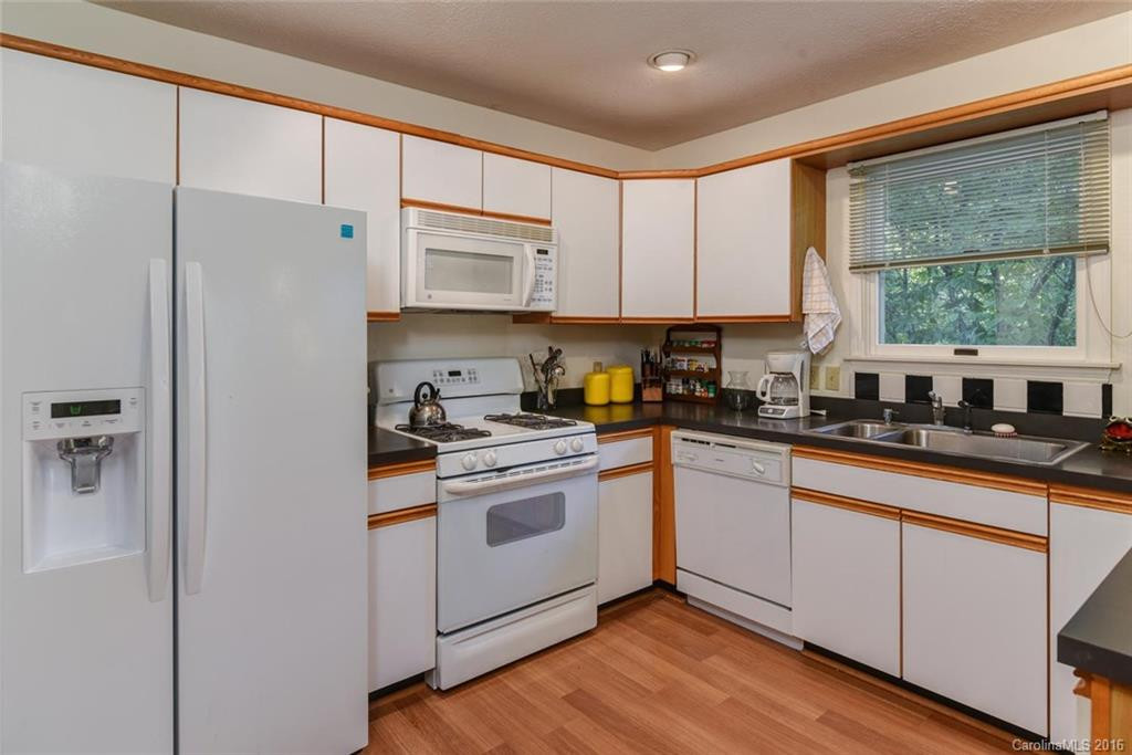 7 Governors Drive - Photo 13