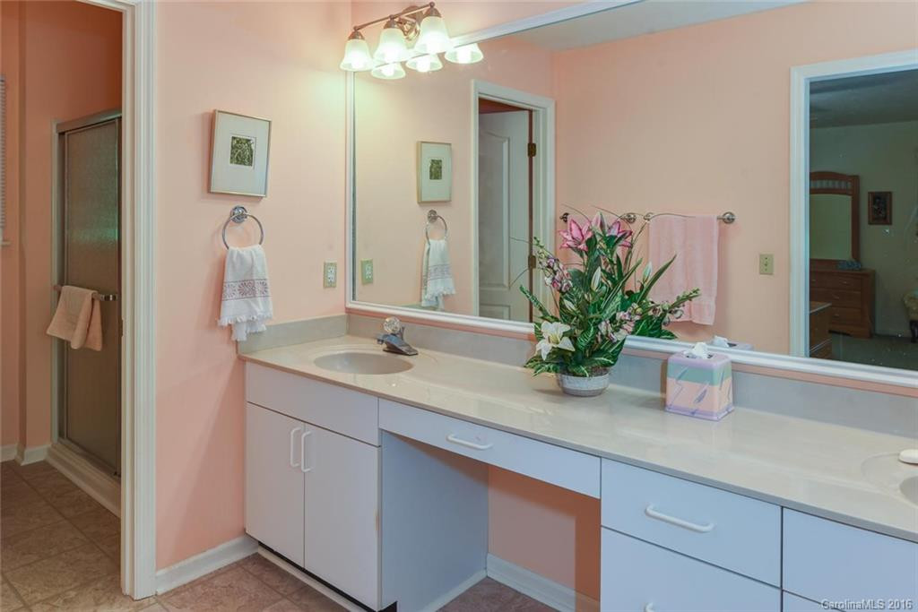 7 Governors Drive - Photo 16