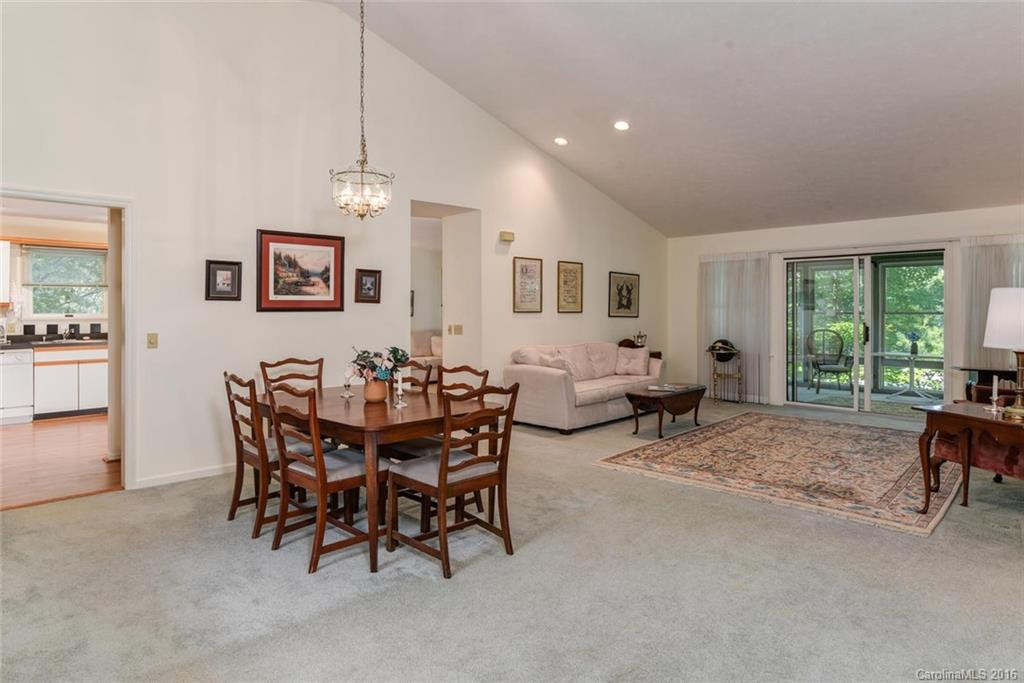 7 Governors Drive - Photo 4