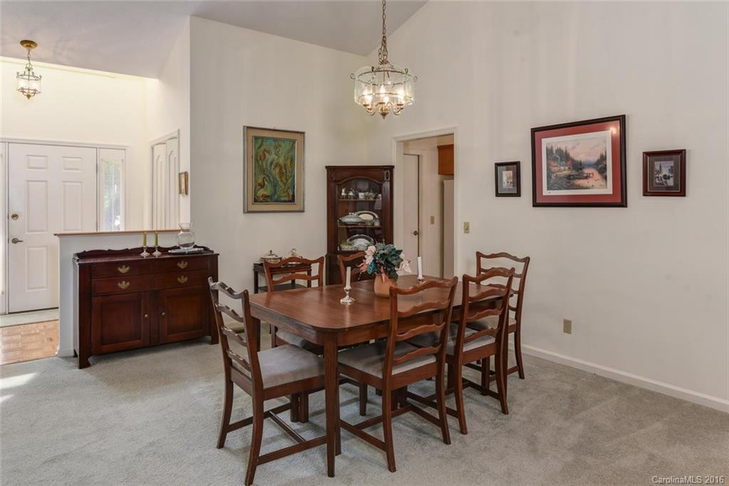 7 Governors Drive - Photo 5