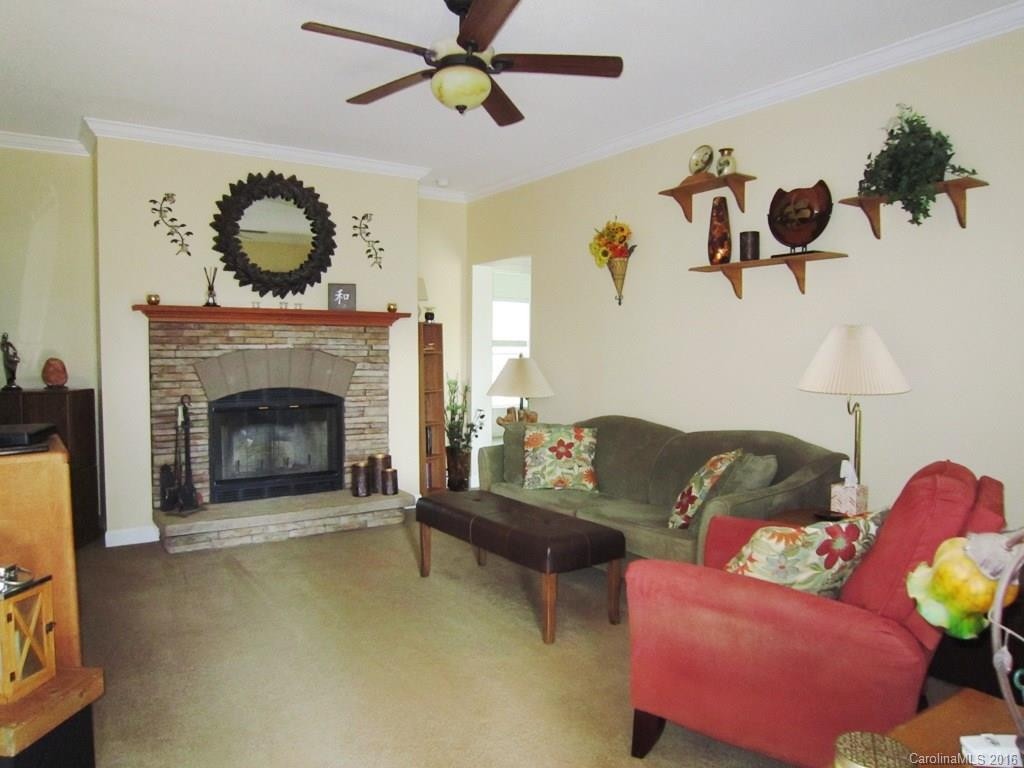 21 Wesley Drive - Photo 2