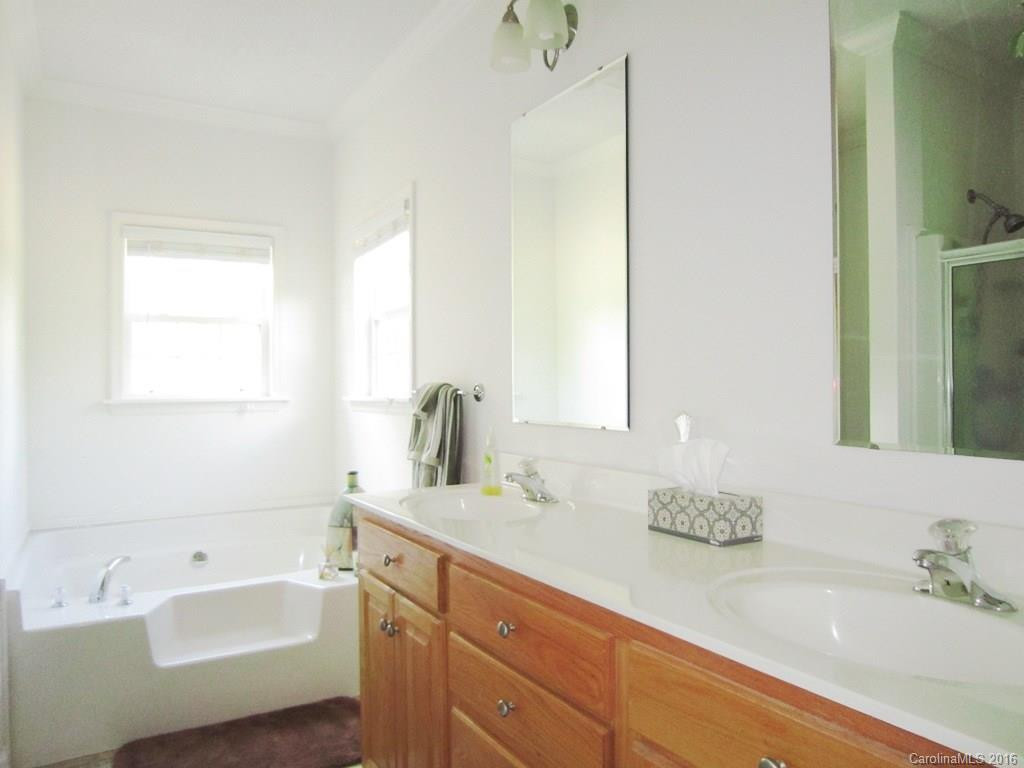 21 Wesley Drive - Photo 9