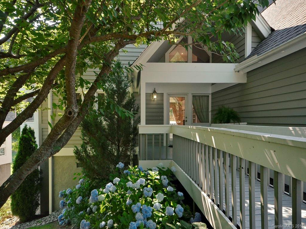 120 Overlook Drive #V-32 - Photo 2