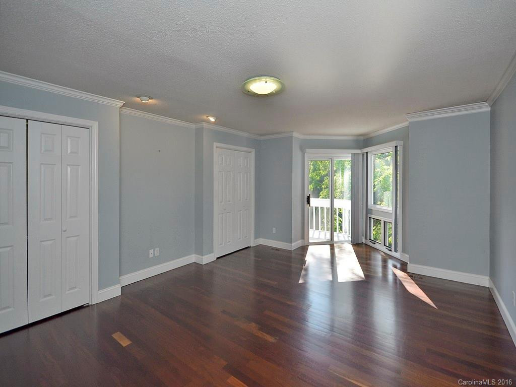 120 Overlook Drive #V-32 - Photo 12