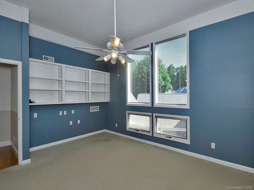 120 Overlook Drive #V-32 - Photo 14