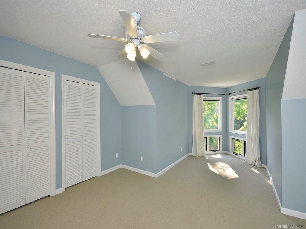 120 Overlook Drive #V-32 - Photo 16