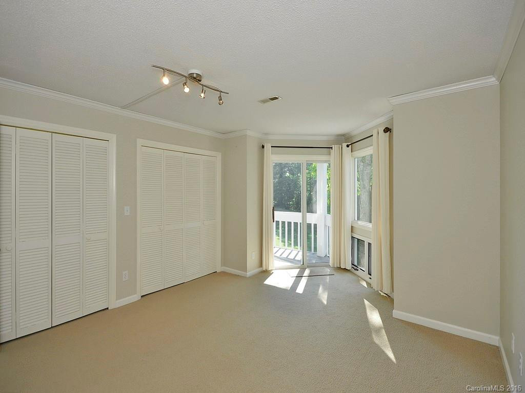120 Overlook Drive #V-32 - Photo 17