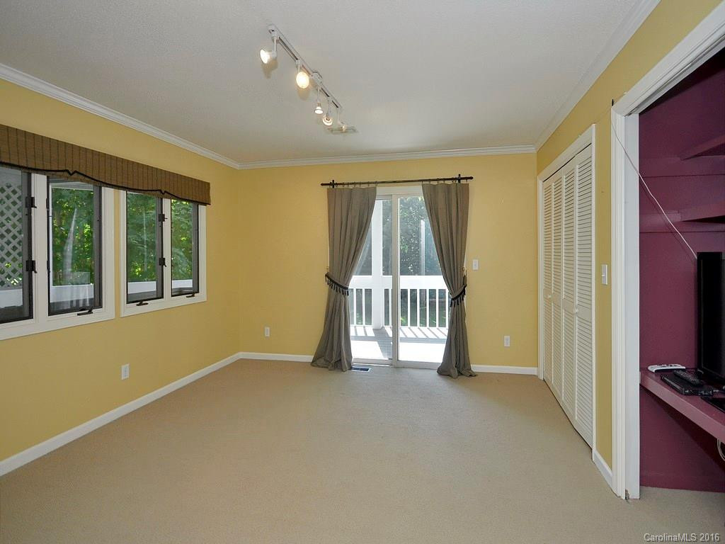 120 Overlook Drive #V-32 - Photo 19