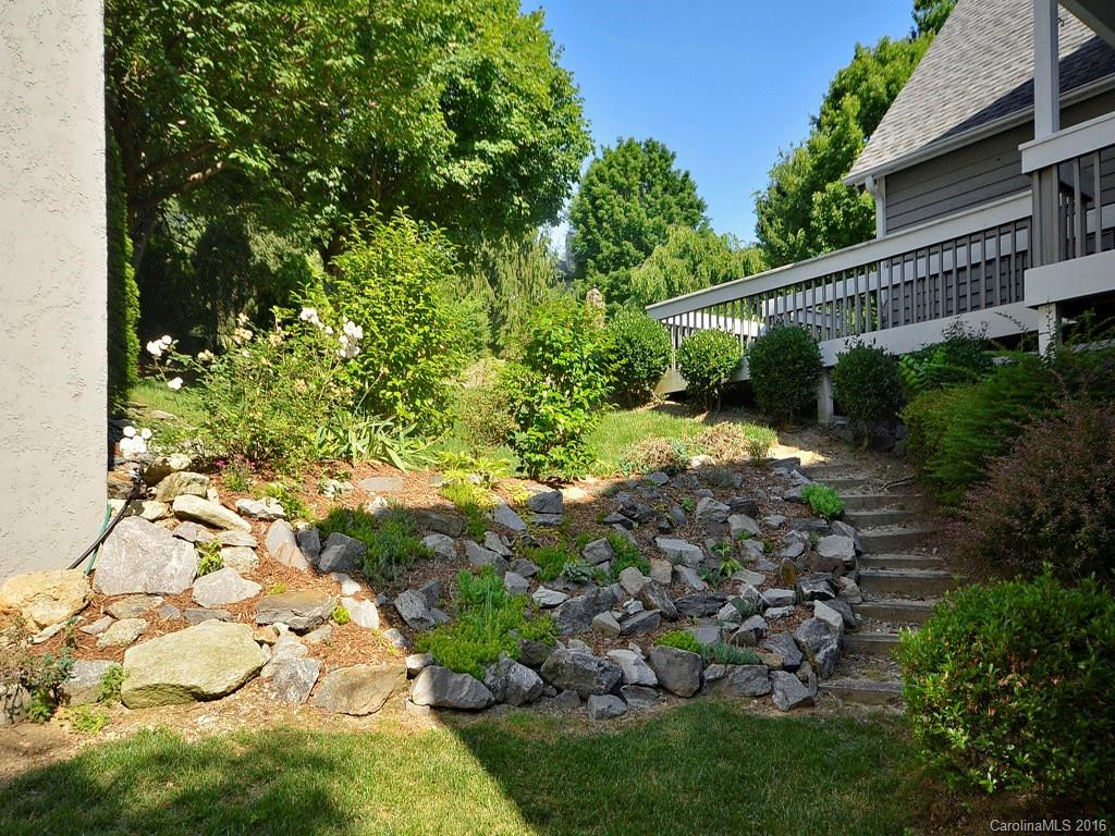 120 Overlook Drive #V-32 - Photo 24