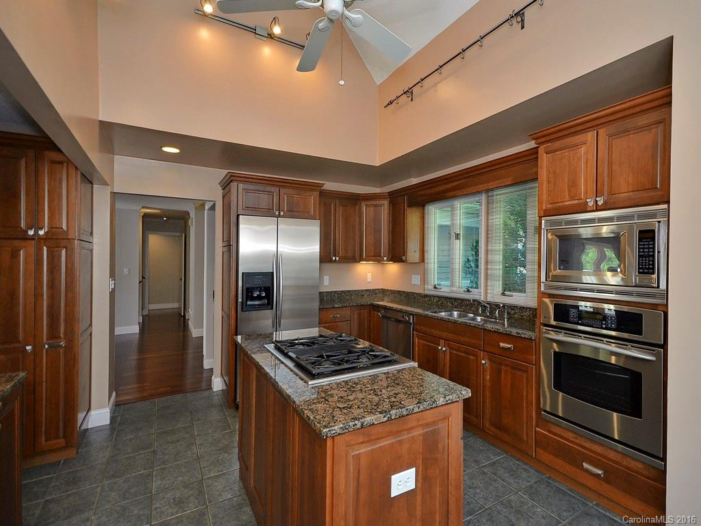 120 Overlook Drive #V-32 - Photo 9