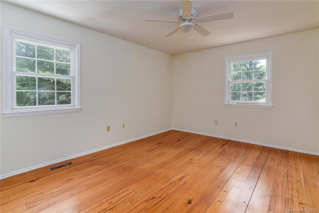 111 Summerglen Drive - Photo 14