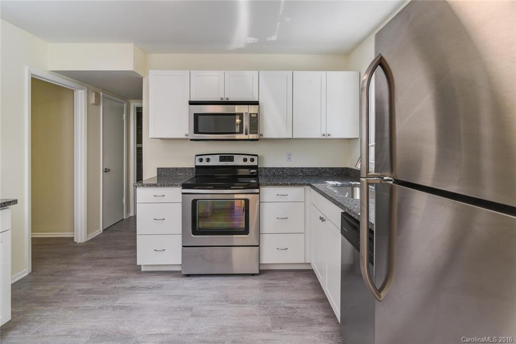 111 Summerglen Drive - Photo 8