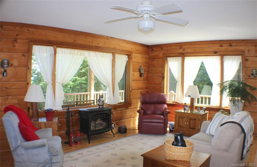 1147 Deerfield Drive - Photo 4