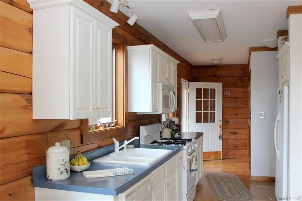 1147 Deerfield Drive - Photo 8