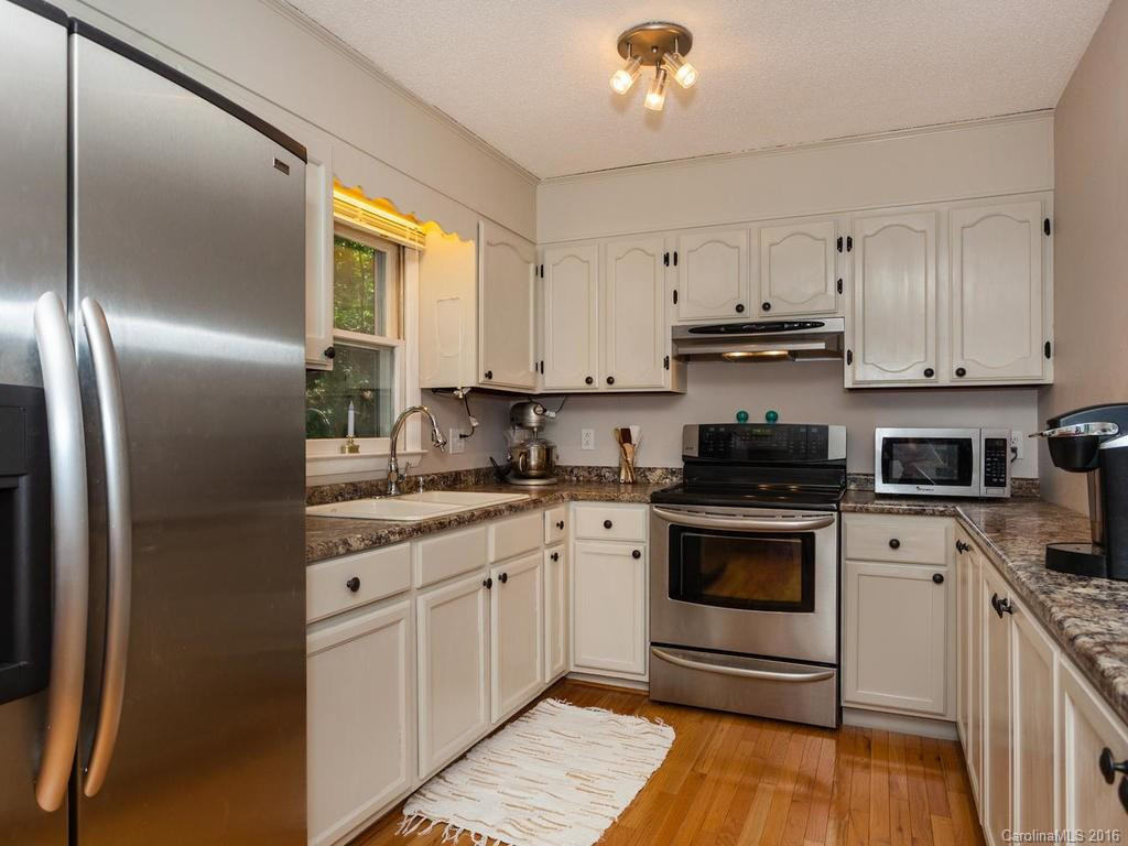 45 Avondale Heights Road - Photo 2