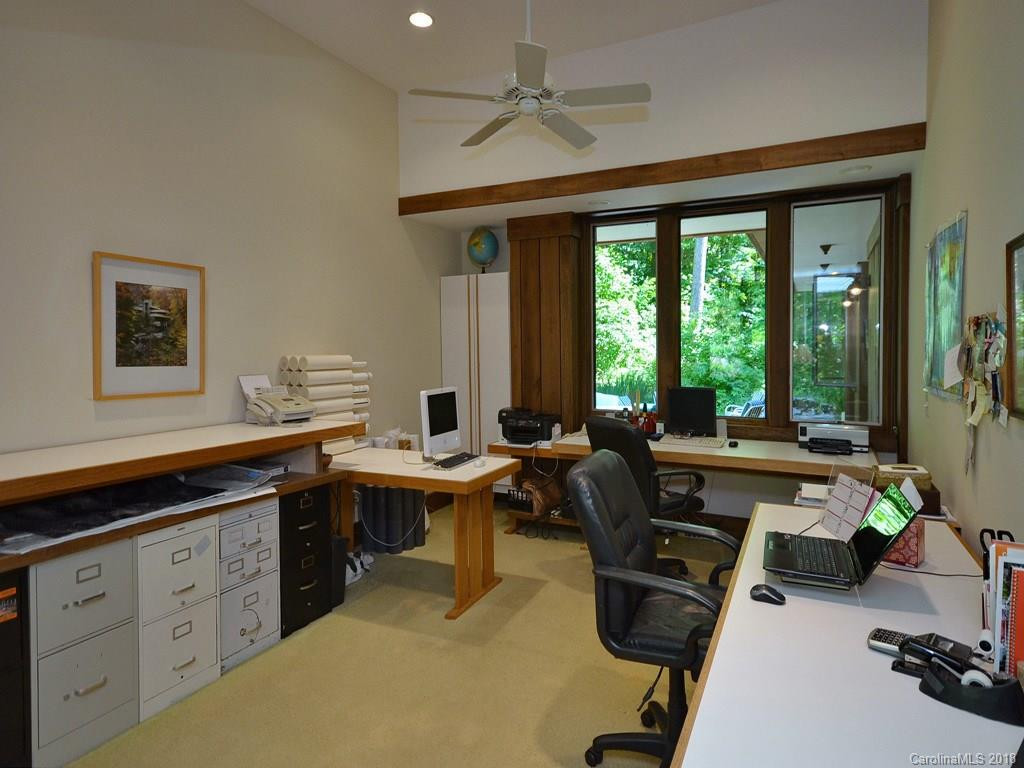 448 High Drive - Photo 17