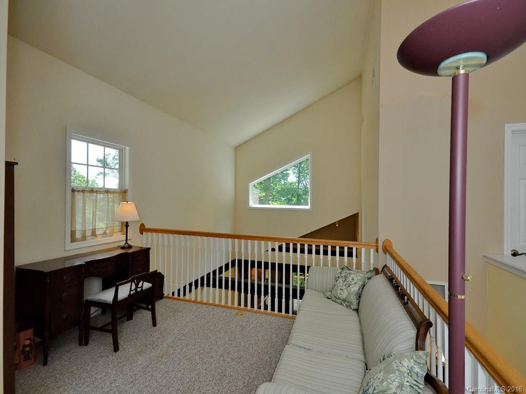 105 Dogwood Drive - Photo 11
