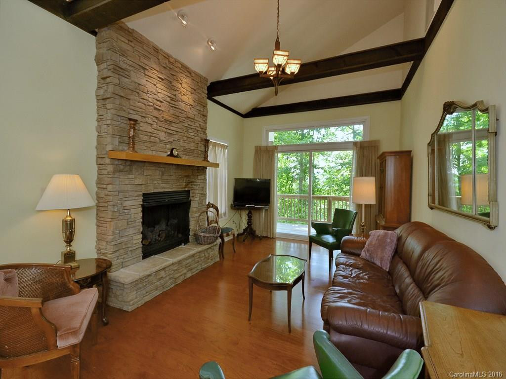 105 Dogwood Drive - Photo 3