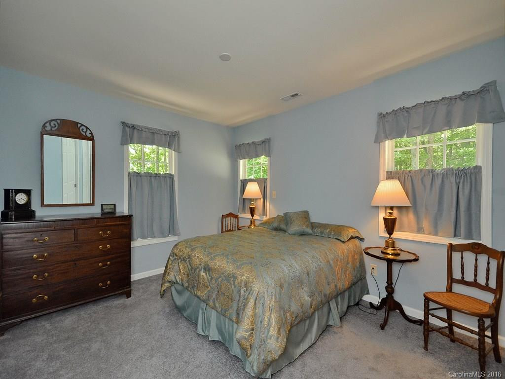 105 Dogwood Drive - Photo 6