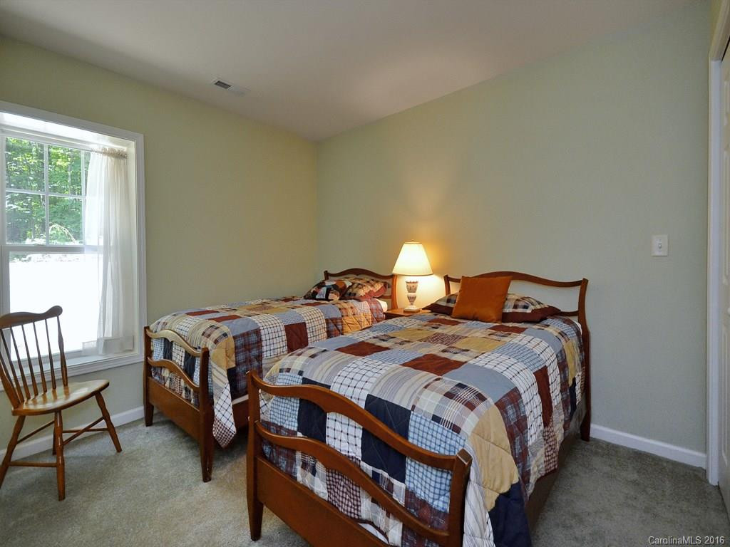 105 Dogwood Drive - Photo 8