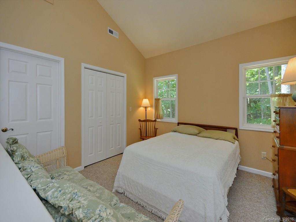 105 Dogwood Drive - Photo 10