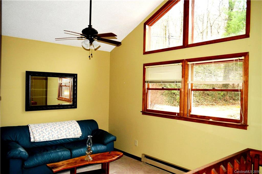 613 Summit Drive - Photo 19