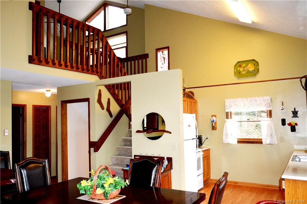 613 Summit Drive - Photo 20