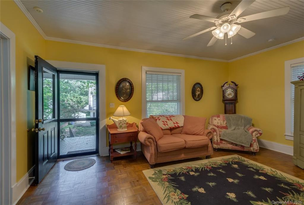182 6th Street - Photo 4