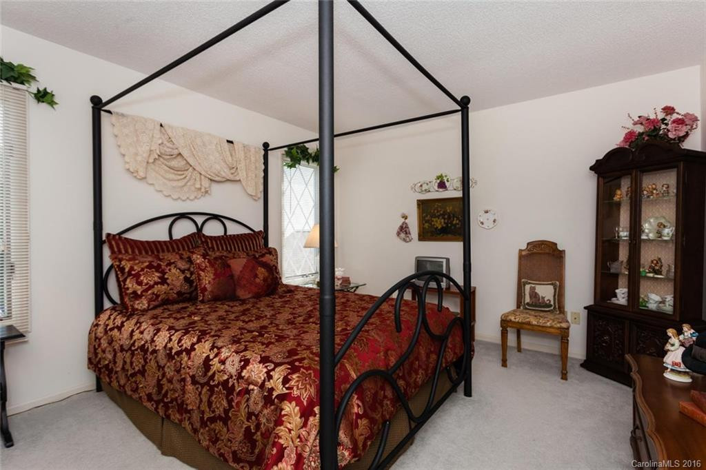 1704 Fleetwood Plaza #1704 - Photo 12