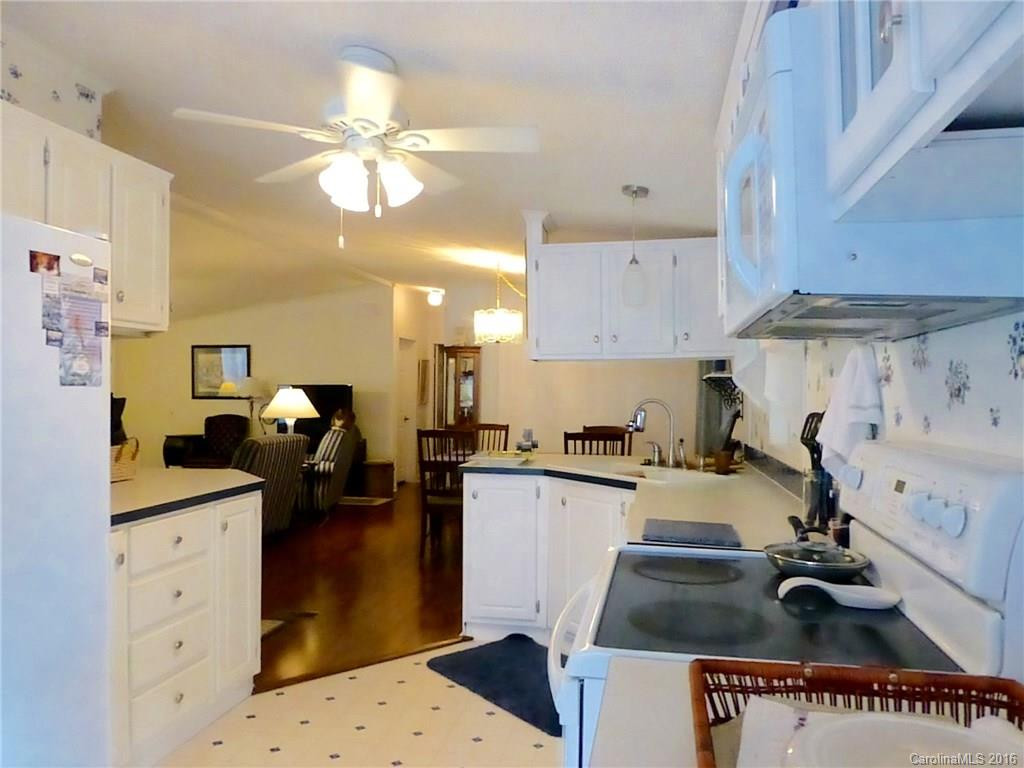 532 Riverwind Drive - Photo 5