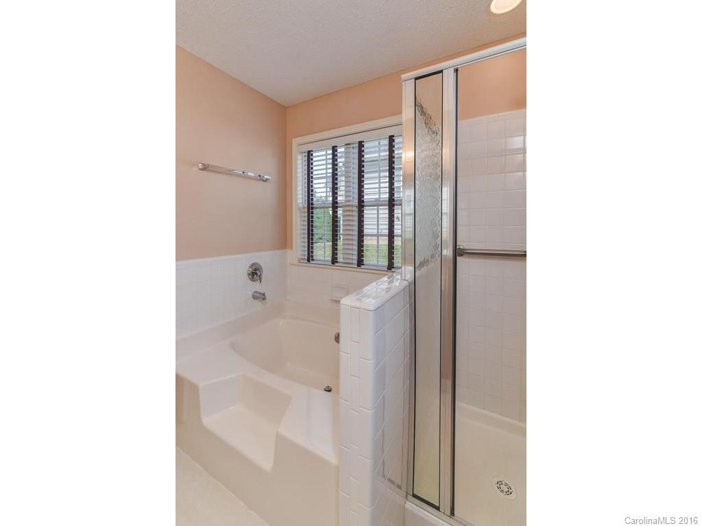 25 Livingston Farm Road - Photo 16