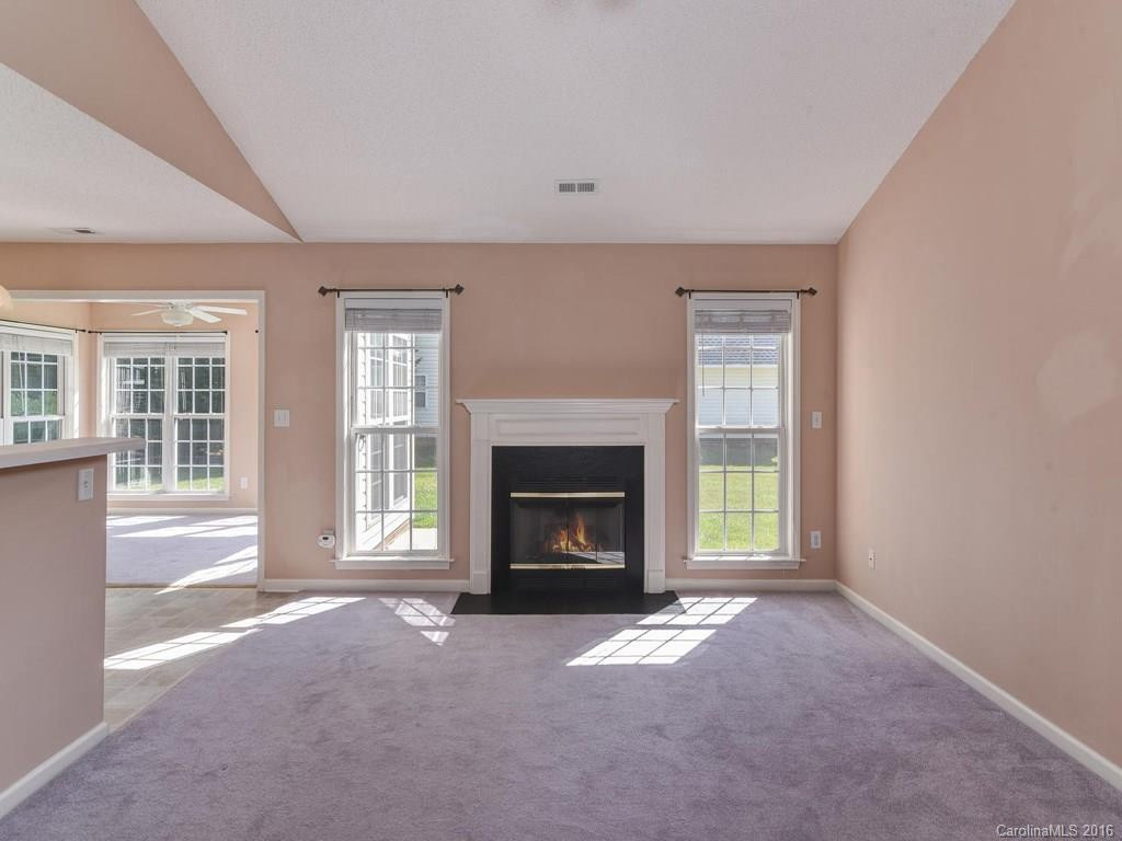 25 Livingston Farm Road - Photo 5