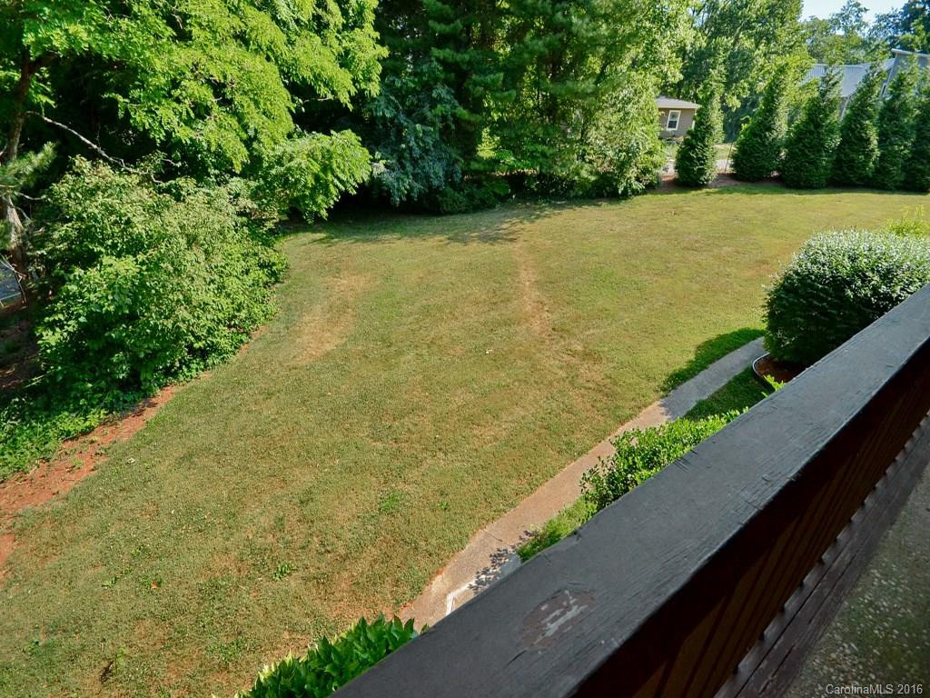 105 Pebble Creek Drive #J5 - Photo 16