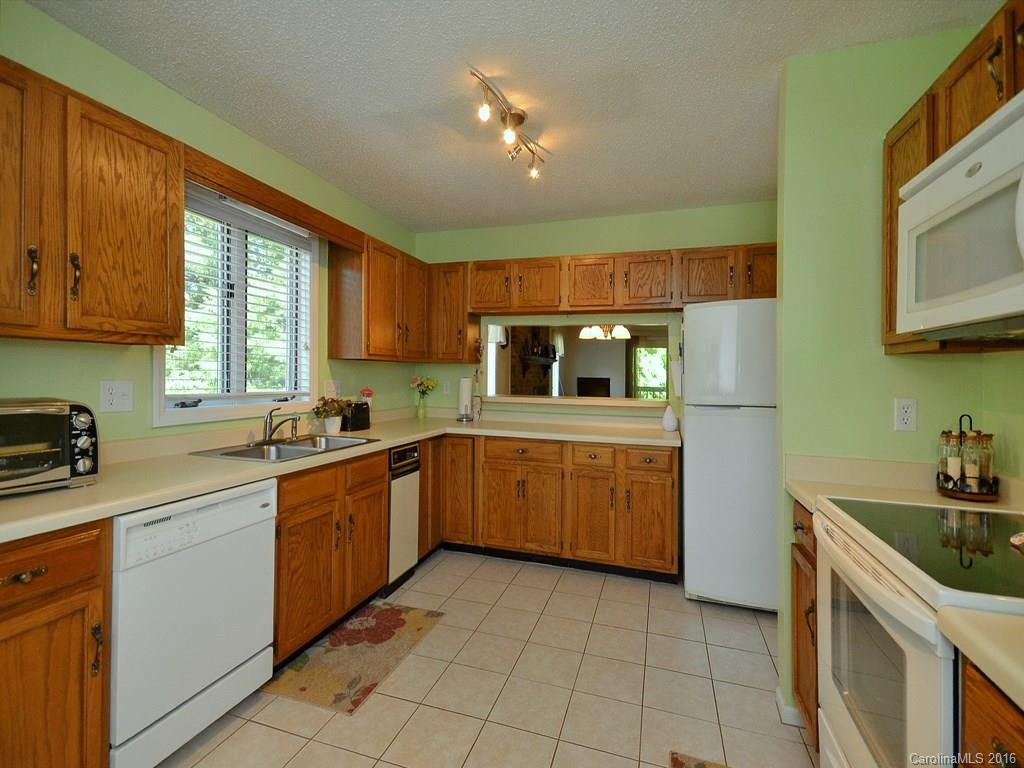 105 Pebble Creek Drive #J5 - Photo 6