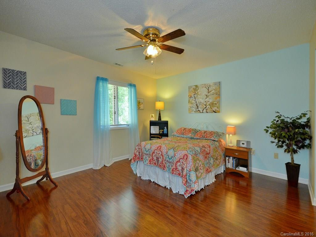 105 Pebble Creek Drive #J5 - Photo 7