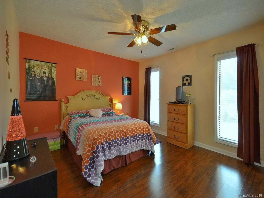 105 Pebble Creek Drive #J5 - Photo 9