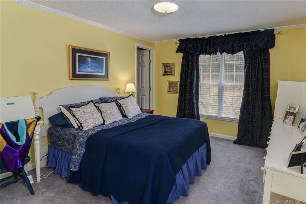 217 Fernstone Road - Photo 16