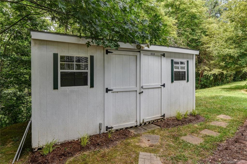 217 Fernstone Road - Photo 23