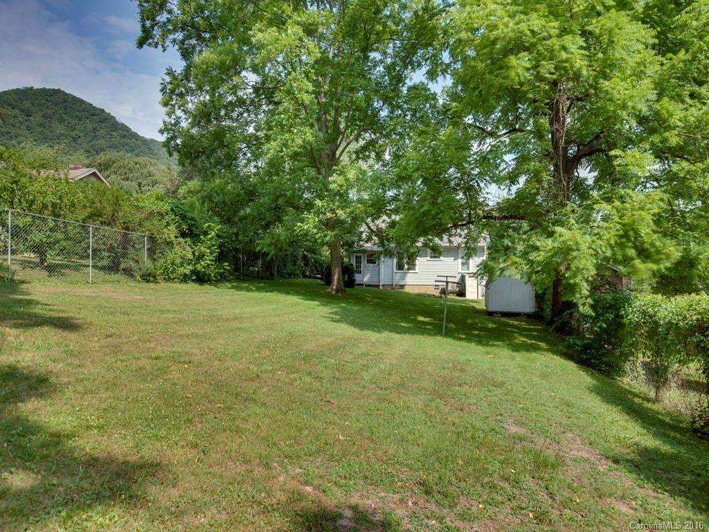 71 Frisbee Street - Photo 10