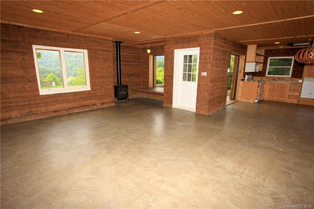 1082 Sweet Hollow Road - Photo 12