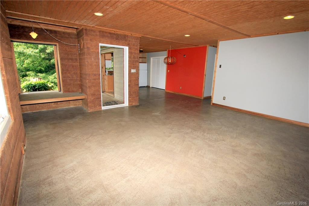 1082 Sweet Hollow Road - Photo 13