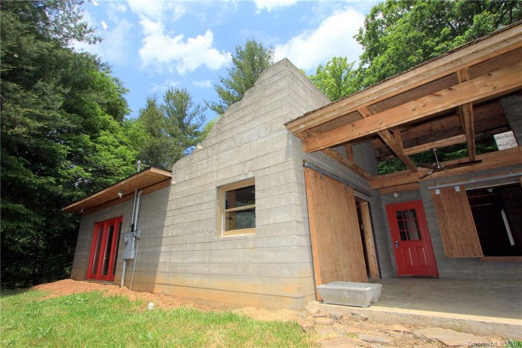 1082 Sweet Hollow Road - Photo 4