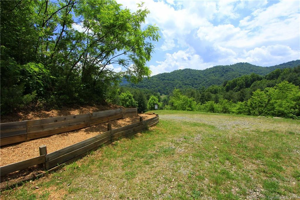 1082 Sweet Hollow Road - Photo 7