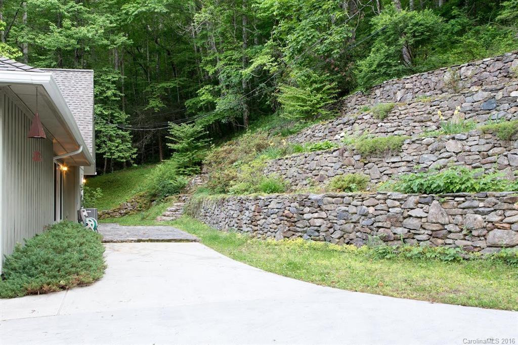 1487 Country Club Drive - Photo 19