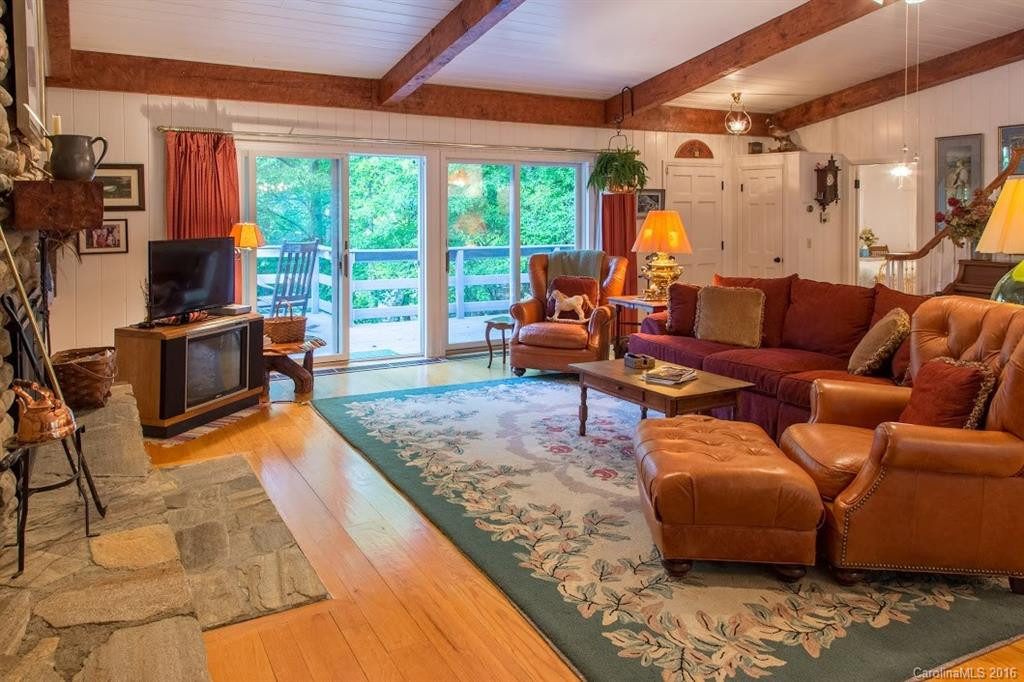 1487 Country Club Drive - Photo 7