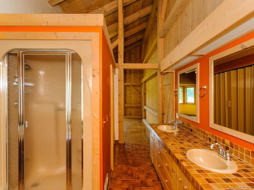226 Newport Road - Photo 12